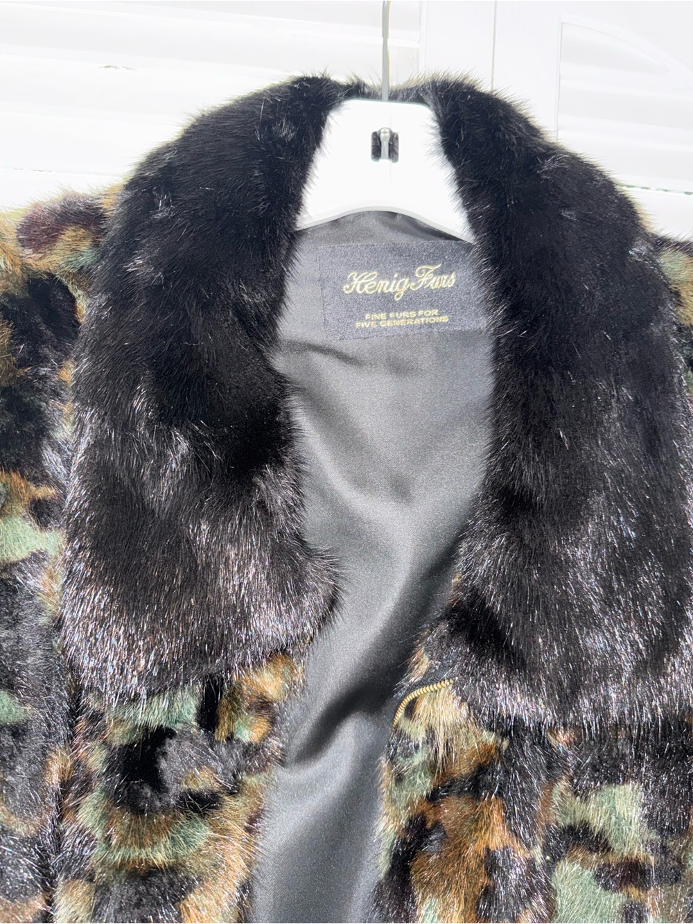 Authentic Camou Print Mink Jacket. Like New Condition. Size 2x. Can have resized - Picture 2 of 8